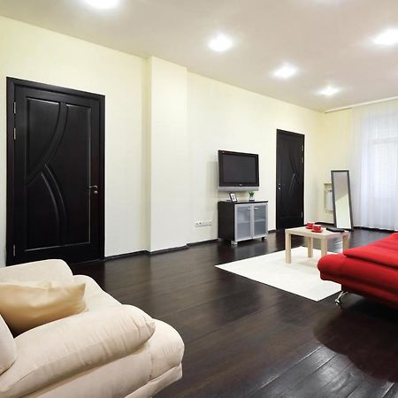 Paulmarie Apartments On Lenina Avenue Gomel Exterior photo